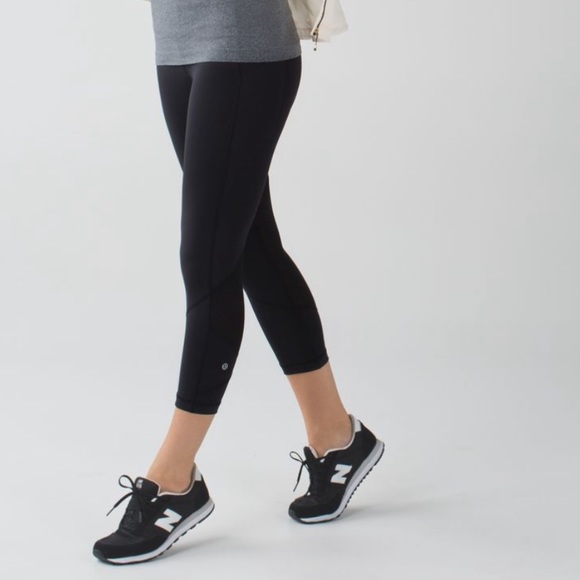 Lululemon Pace Rival Crop 22” black 4 - Picture 1 of 5